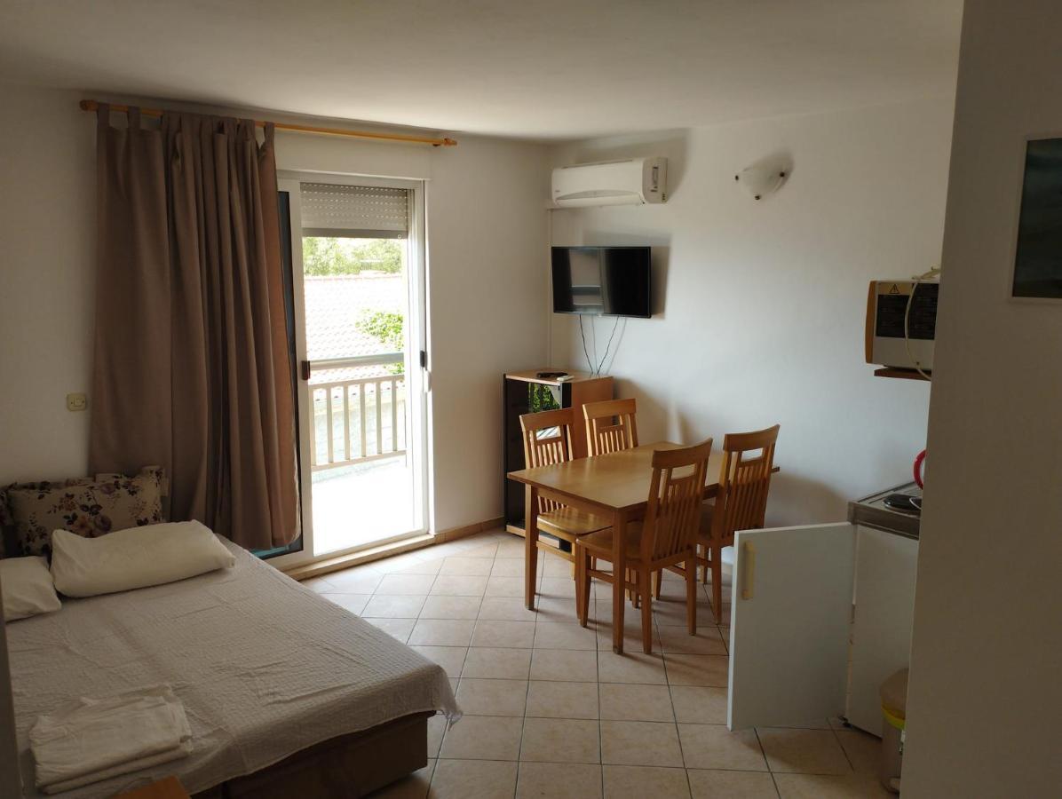 Apartments Jelena Podaca Esterno foto