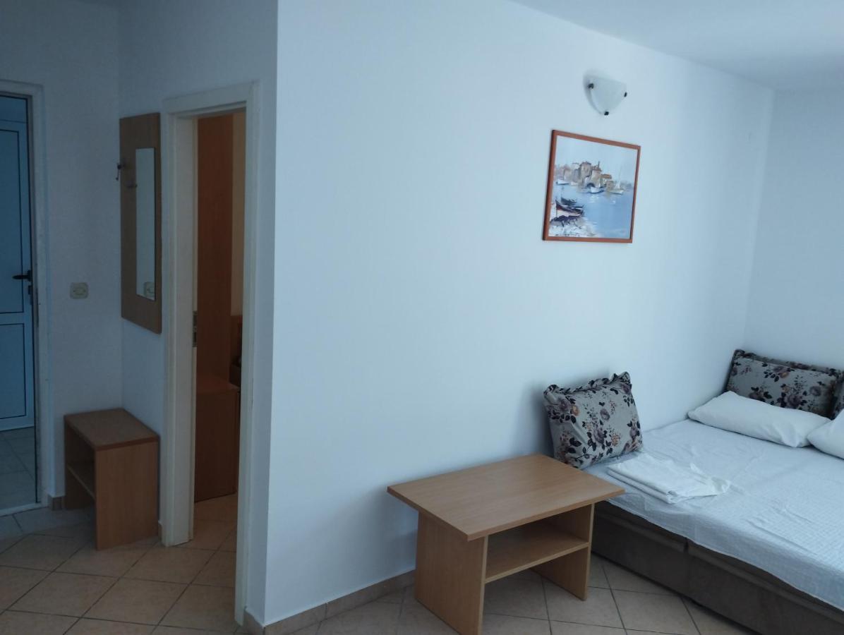Apartments Jelena Podaca Esterno foto